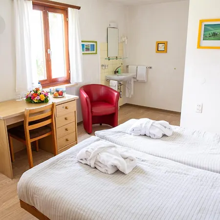 Parkhotel Emmaus - Casa Rustico Hotell 2*