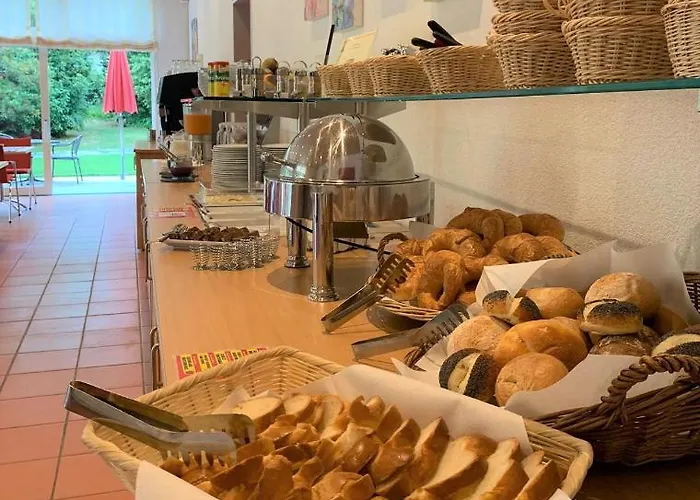 Parkhotel Emmaus - Casa Rustico ホテル 2*