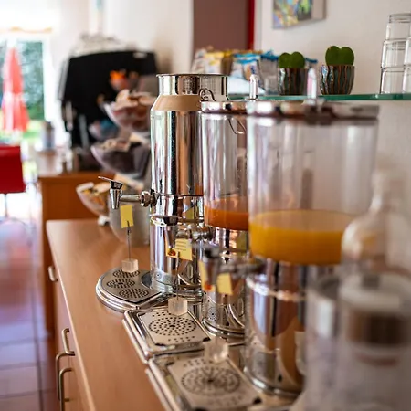 Parkhotel Emmaus - Casa Rustico فندق 2*